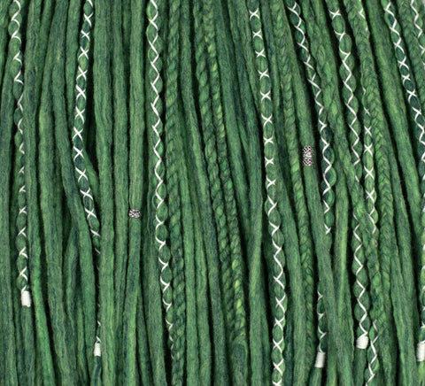 Green blended set of 10 pcs wool dreads bundle