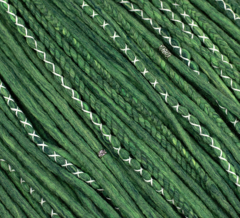 Green blended set of 10 pcs wool dreads bundle