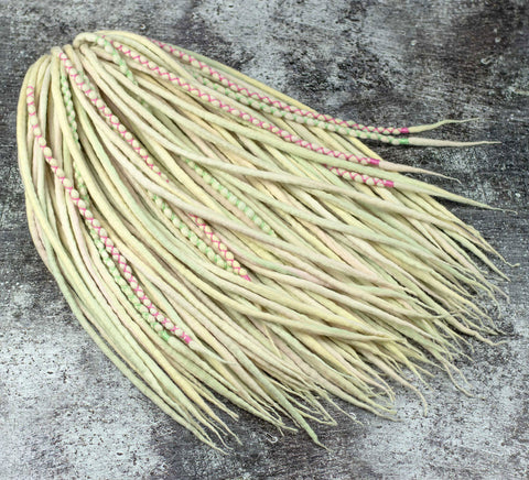 Spring wool dreads